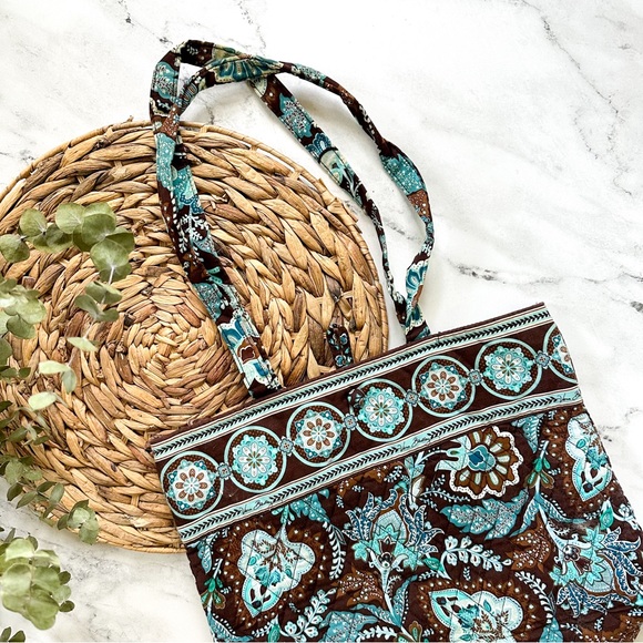 Vera Bradley Java Blue Medium Toggle Tote - Picture 2 of 5